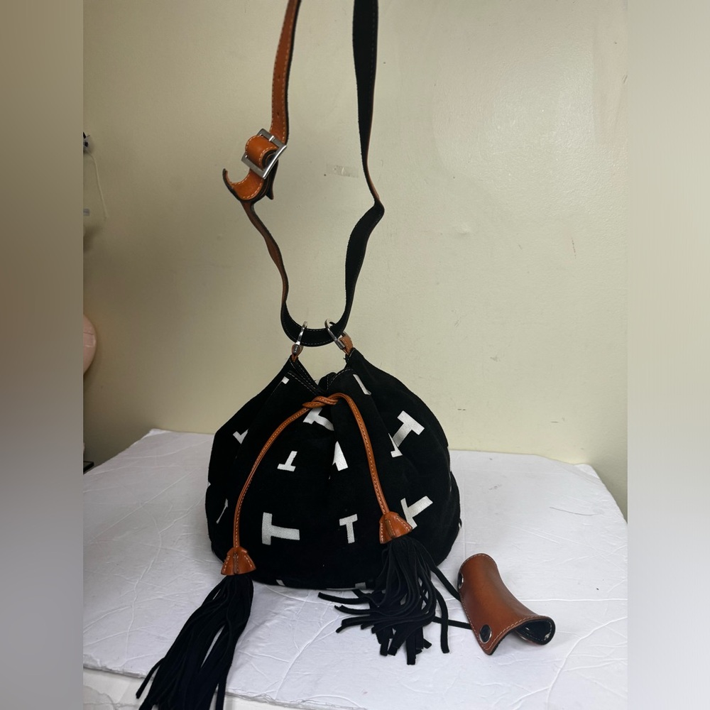 Tod’s T Logo Tassels Bucket Hobo Bag Leather Camel Suede Drawcord Luxury Preppy - Picture 5 of 16